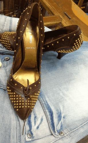 נעלי נשים - עקב שפיץ